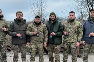 Proč nebojují? Frontový velitel navštívil Petra Pavla a kritizuje Ukrajince v ČR
